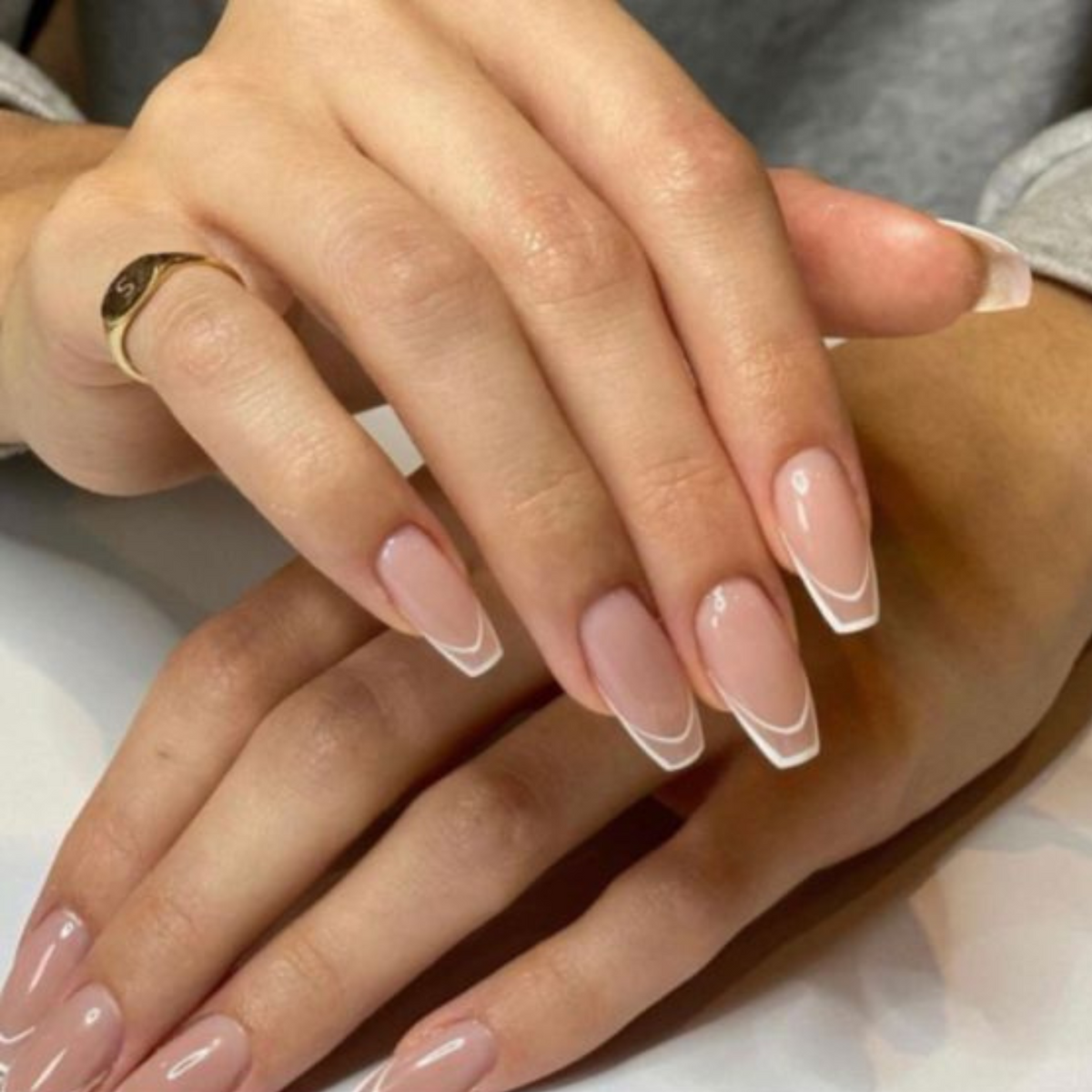 Chic French Tip Nails Designs and Trends for 2022 Nailuxe
